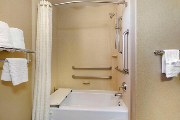 Best Western Plus Classic Inn and Suites image 31