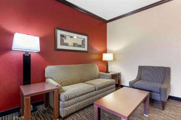 Best Western Plus Classic Inn and Suites image 52